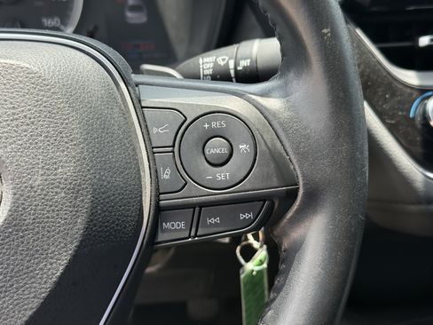 Used 2021 Toyota Corolla SE FWD image 17