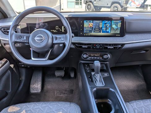 Certified 2026 Nissan Kicks SV image 13