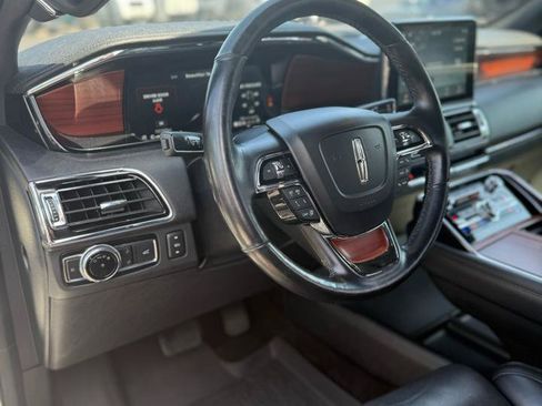 Used 2021 Lincoln Navigator L Reserve AWD/4WD image 9
