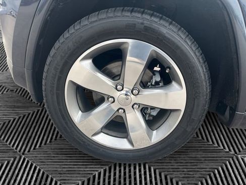 Used 2014 Jeep Grand Cherokee Overland image 14