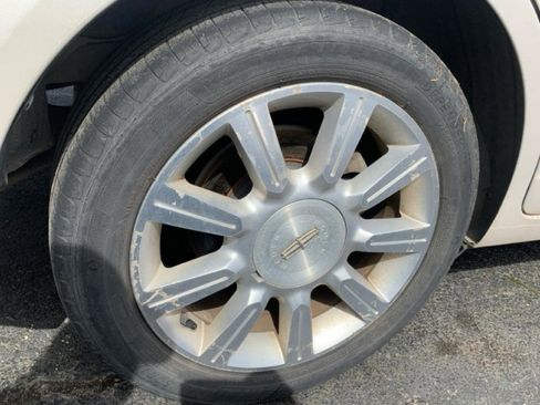 Used 2012 Lincoln MKZ FWD image 19