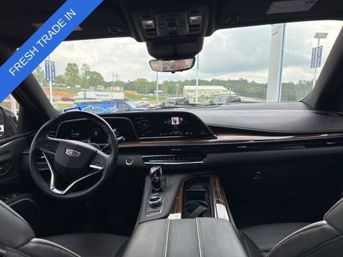 Used 2024 Cadillac Escalade Premium Luxury image 12