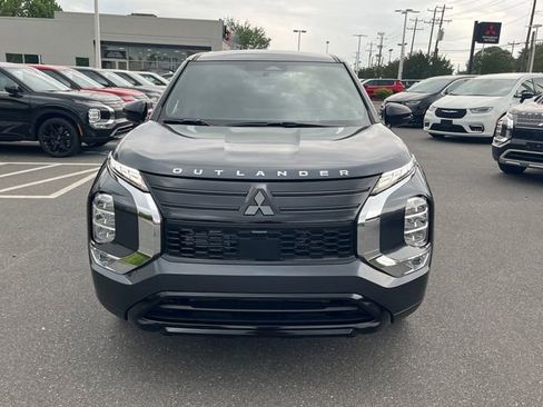 New 2026 Mitsubishi Outlander LE FWD image 8