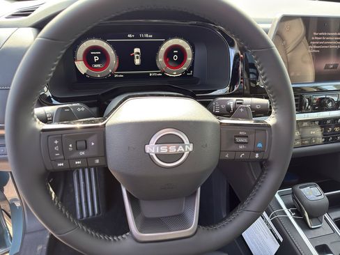 New 2026 Nissan Pathfinder SL image 16