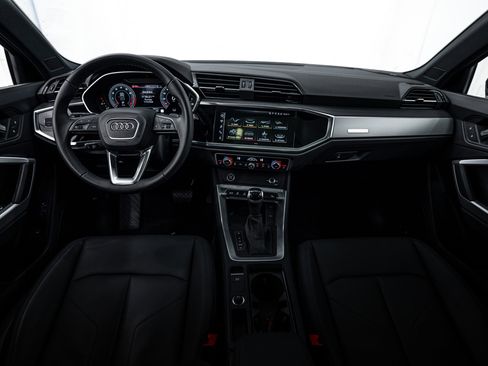 Certified 2025 Audi Q3 2.0T Premium Plus w/ Premium Plus Package image 8