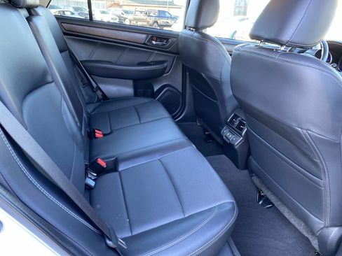 Used 2019 Subaru Outback 2.5i Limited AWD/4WD image 25