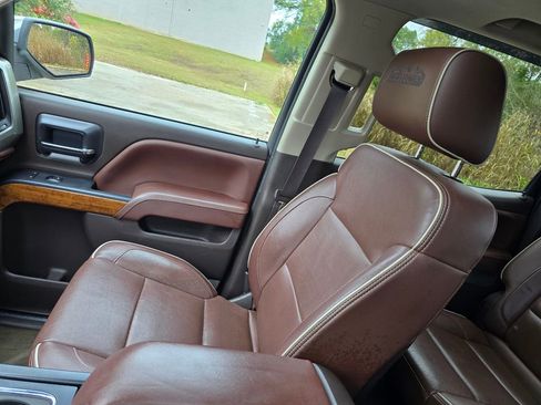 Used 2015 Chevrolet Silverado 1500 High Country w/ High Country Premium Package image 50