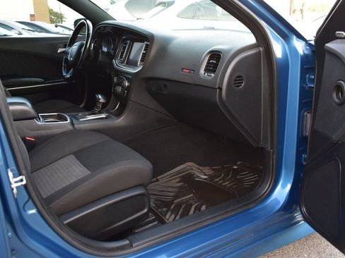 Used 2020 Dodge Charger Scat Pack RWD image 18