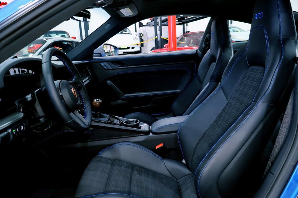 Used 2026 Porsche 911 Carrera T RWD image 31