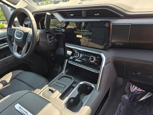 New 2025 GMC Sierra 3500 Denali w/ Denali Reserve Package image 11