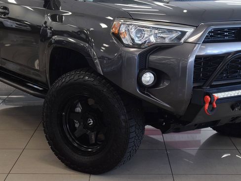 Used 2015 Toyota 4Runner Trail AWD/4WD image 4