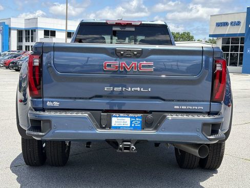 New 2026 GMC Sierra 3500 Denali w/ Denali Reserve Package AWD/4WD image 20