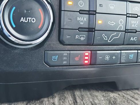 Used 2017 Ford F350 Lariat w/ Lariat Ultimate Package image 32