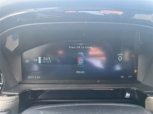 Used 2026 Lincoln Corsair Premiere image 11