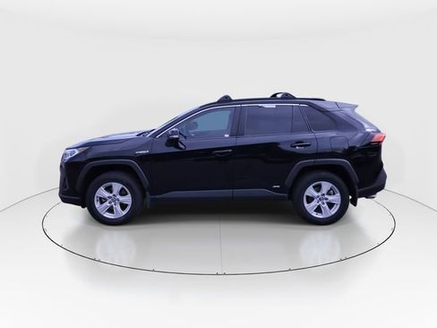 Used 2020 Toyota RAV4 XLE w/ Convenience Package AWD/4WD image 5