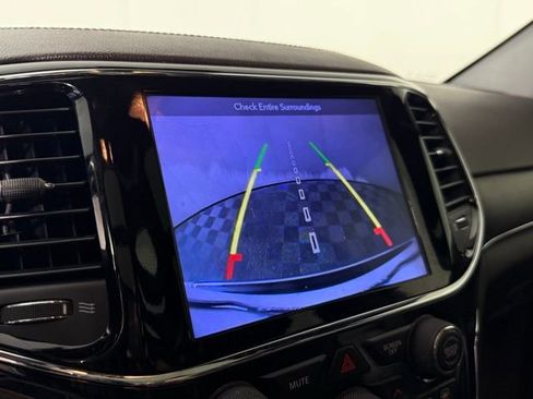 Used 2019 Jeep Grand Cherokee Overland image 18