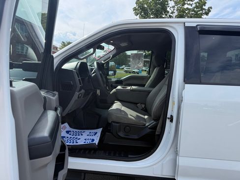 Used 2019 Ford F250 XLT AWD/4WD image 5