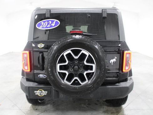Used 2024 Ford Bronco Outer Banks AWD/4WD image 8