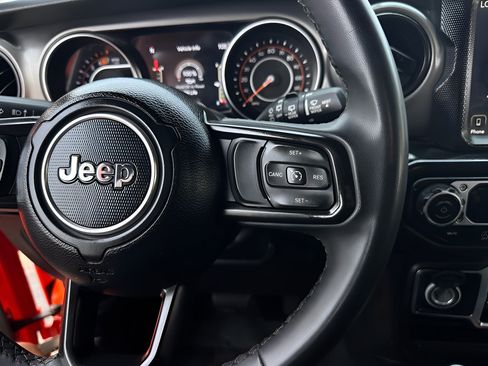 Used 2023 Jeep Wrangler Unlimited Sport w/ Sun And Sound Package AWD/4WD image 13