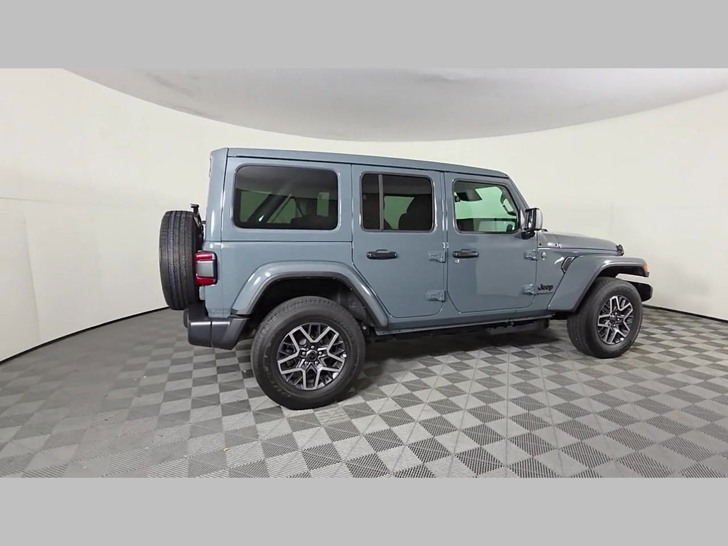 Used 2026 Jeep Wrangler Unlimited Sahara AWD/4WD image 37