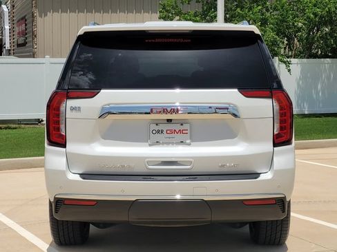 Used 2023 GMC Yukon XL SLT RWD image 5