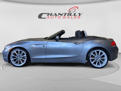 Used 2009 BMW Z4 sDrive35i RWD image 26