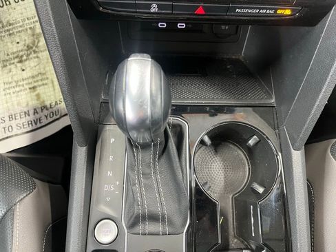 Certified 2021 Volkswagen Atlas SEL Premium image 16