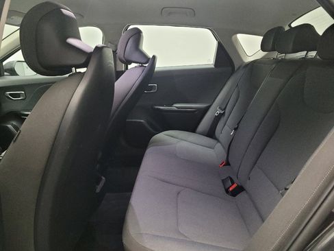Used 2025 Kia K4 FWD image 18