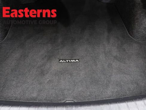 Used 2024 Nissan Altima 2.5 SV FWD image 9