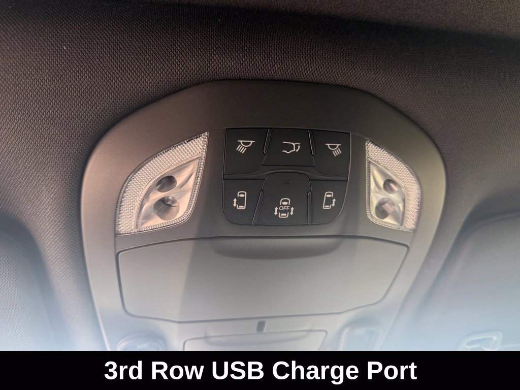 New 2027 Chrysler Pacifica Select w/ Family Tech Group FWD image 12