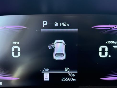 Certified 2025 Kia Soul LX image 19