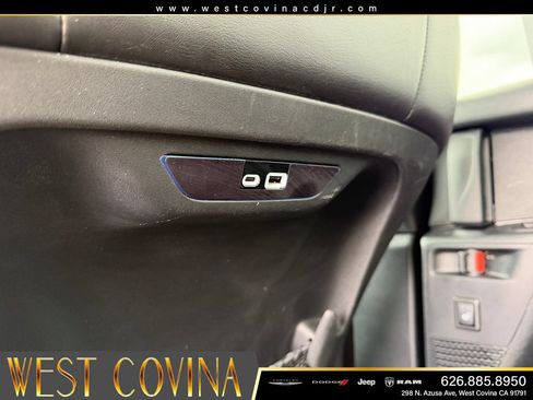 Used 2026 Chrysler Pacifica Limited w/ S Appearance Package FWD image 36
