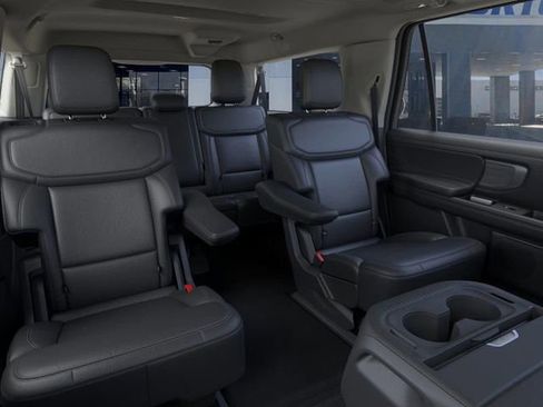 New 2025 Ford Expedition Max Platinum w/ Driver's Package AWD/4WD image 13