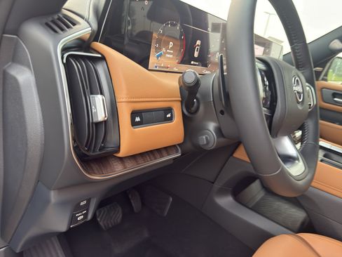 New 2026 Nissan Armada SL w/ Captain's Chari Seat Package AWD/4WD image 11