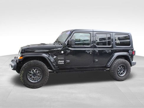 Used 2018 Jeep Wrangler Unlimited Sahara AWD/4WD image 11