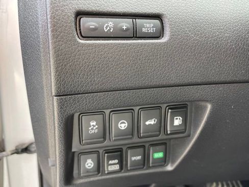 Used 2019 Nissan Rogue SL image 13