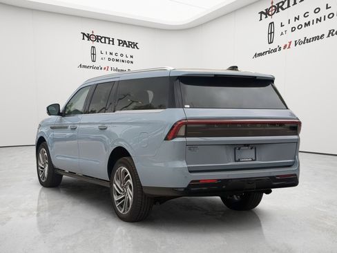 New 2026 Lincoln Navigator L Reserve AWD/4WD image 5