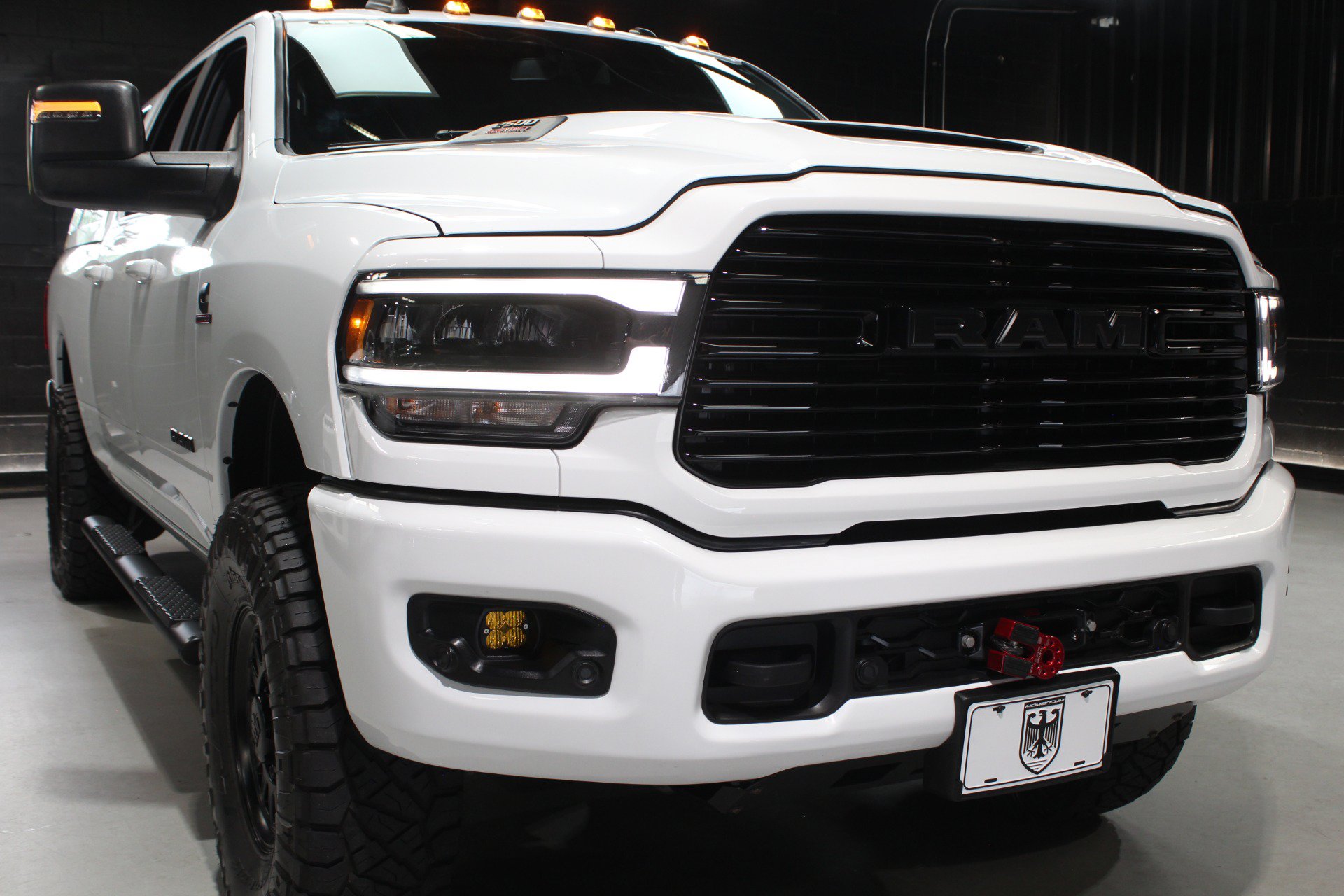Used 2024 RAM 2500 Laramie w/ Night Edition AWD/4WD image 10