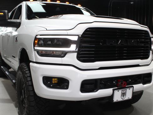 Used 2024 RAM 2500 Laramie w/ Night Edition AWD/4WD image 10