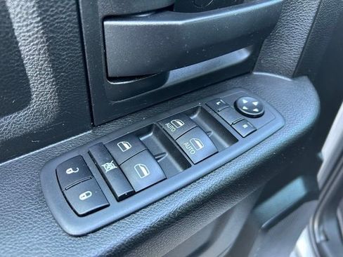 Used 2021 RAM 1500 Tradesman w/ Chrome Appearance Package AWD/4WD image 29