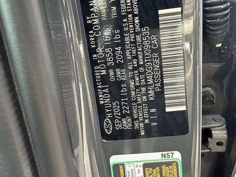 Used 2026 Hyundai Elantra Sport FWD image 18