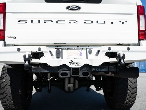 Used 2022 Ford F250 Lariat w/ Black Appearance Package image 22