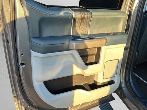 Used 2022 Ford F450 Limited w/ FX4 Off-Road Package image 16