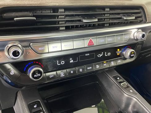 Used 2021 Kia Telluride SX w/ SX Prestige Package AWD/4WD image 10