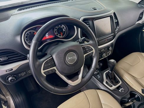 Used 2016 Jeep Cherokee Limited w/ Luxury Group image 13