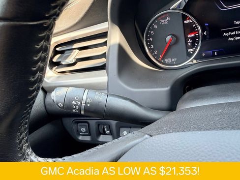 Used 2020 GMC Acadia Denali w/ Technology Package FWD image 31