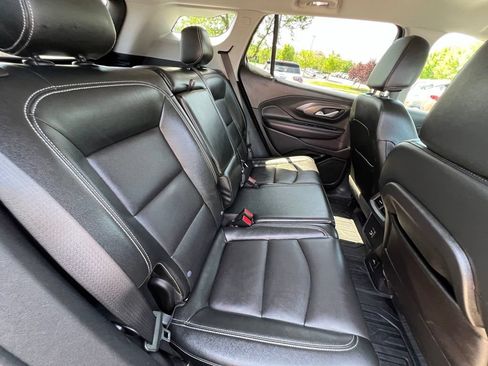 Used 2023 GMC Terrain SLT w/ Infotainment Package II AWD/4WD image 24