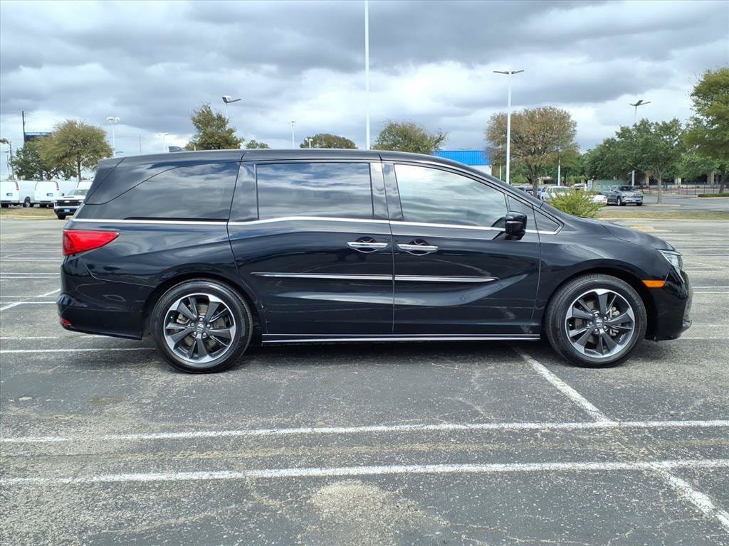 Used 2024 Honda Odyssey Elite image 2