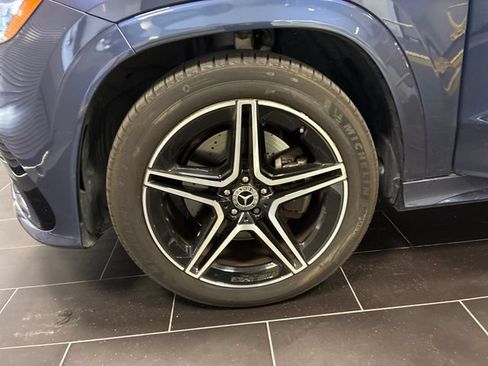 Used 2024 Mercedes-Benz GLS 450 4MATIC image 28