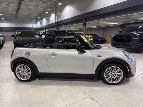 Used 2021 MINI Cooper S w/ Signature Upholstery Package image 17
